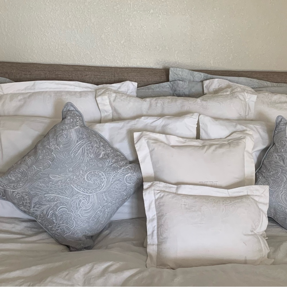 Lauren Suite by Ralph Lauren white paisley mini sham